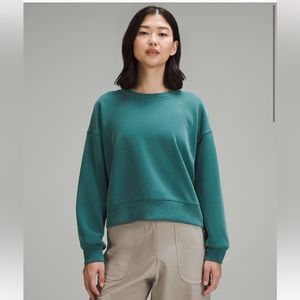 Brand New! Perfectly Oversized Cropped Crew Sweatshirt